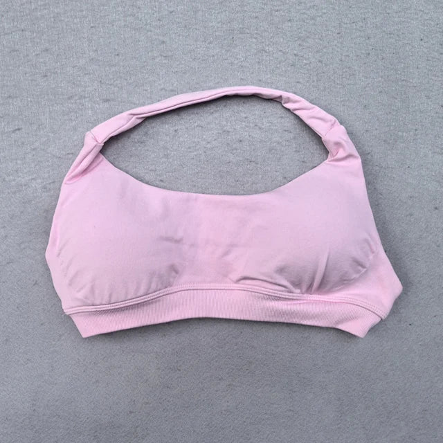 Conjunto Deportivo Halter con Shorts Scrunch de Tiro Bajo – imagen 19
