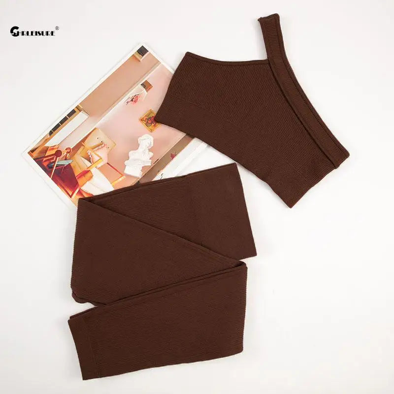 Conjunto Deportivo Acanalado: Top y Leggings – imagen 8