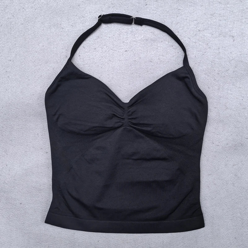 Conjunto Deportivo Halter Acolchado con Shorts Scrunch – imagen 10