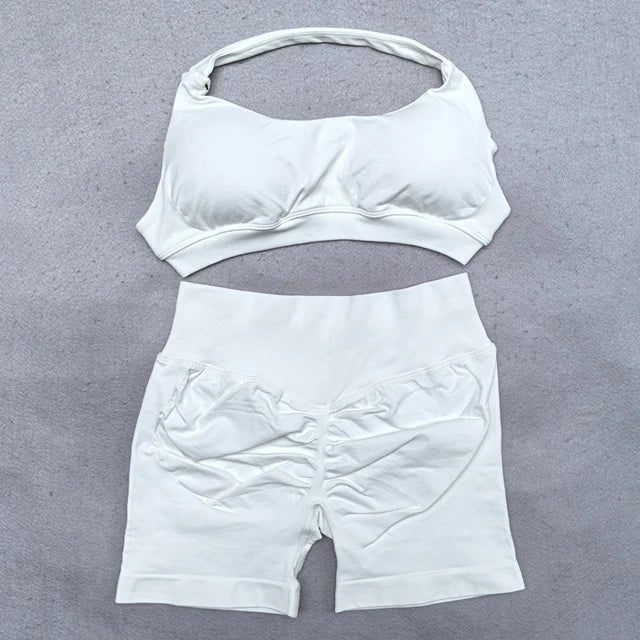 Conjunto Deportivo Halter con Shorts Scrunch de Tiro Bajo – imagen 24