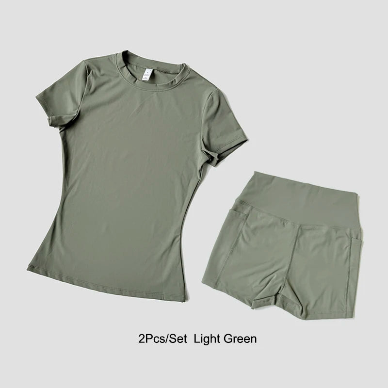 Conjunto Deportivo Top y Shorts de Tiro Alto – imagen 20