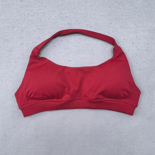 Conjunto Deportivo Halter con Shorts Scrunch de Tiro Bajo – imagen 9