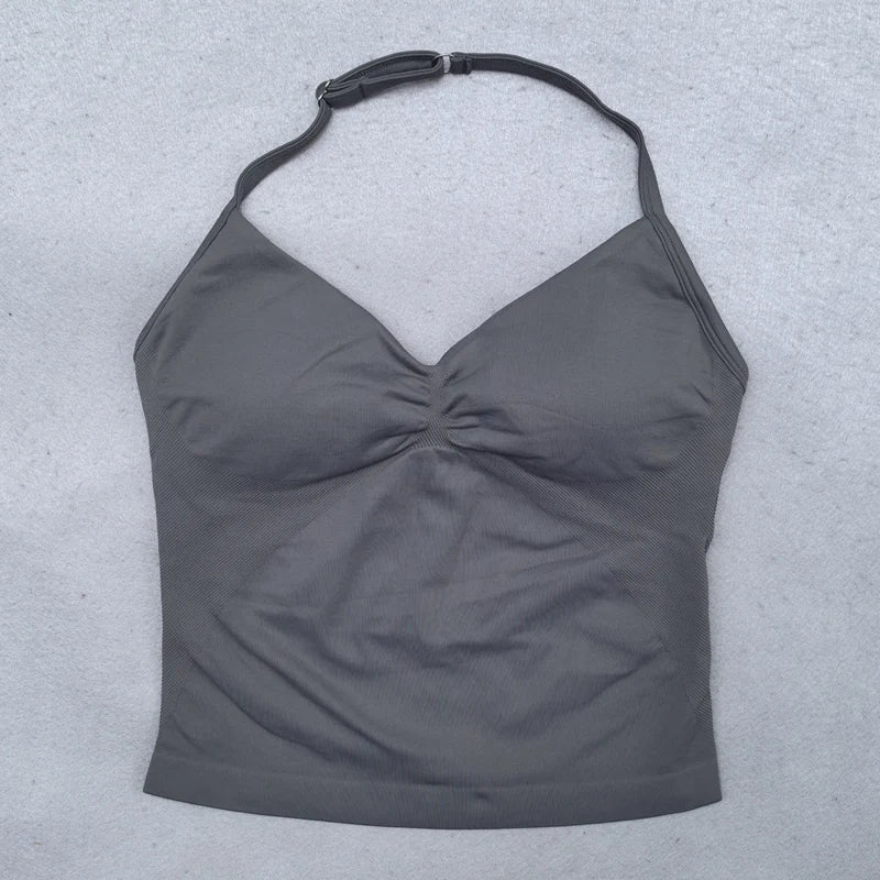 Conjunto Deportivo Halter Acolchado con Shorts Scrunch – imagen 24