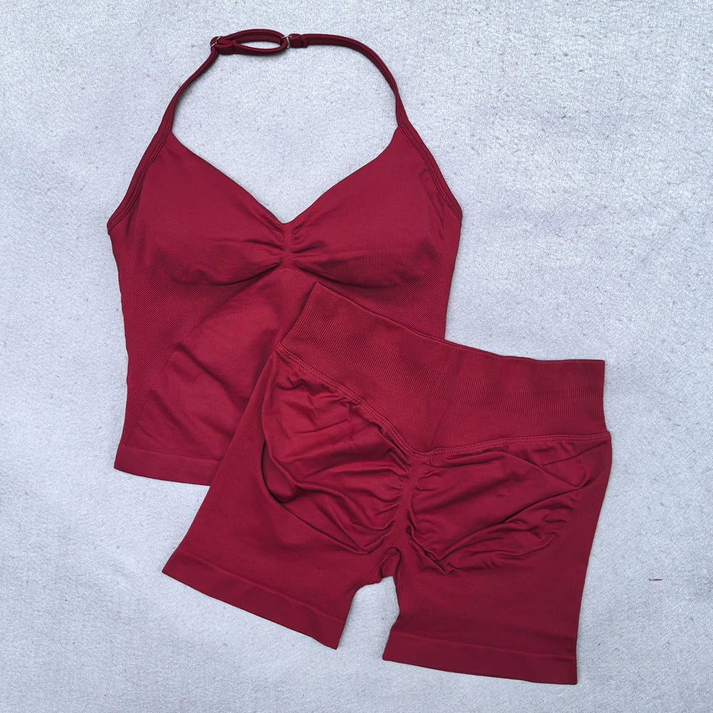 Conjunto Deportivo Halter Acolchado con Shorts Scrunch – imagen 3